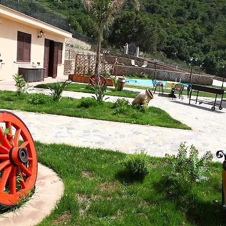 Sikelios Aparthotel 4*