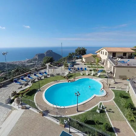 Sikelios Aparthotel 4*